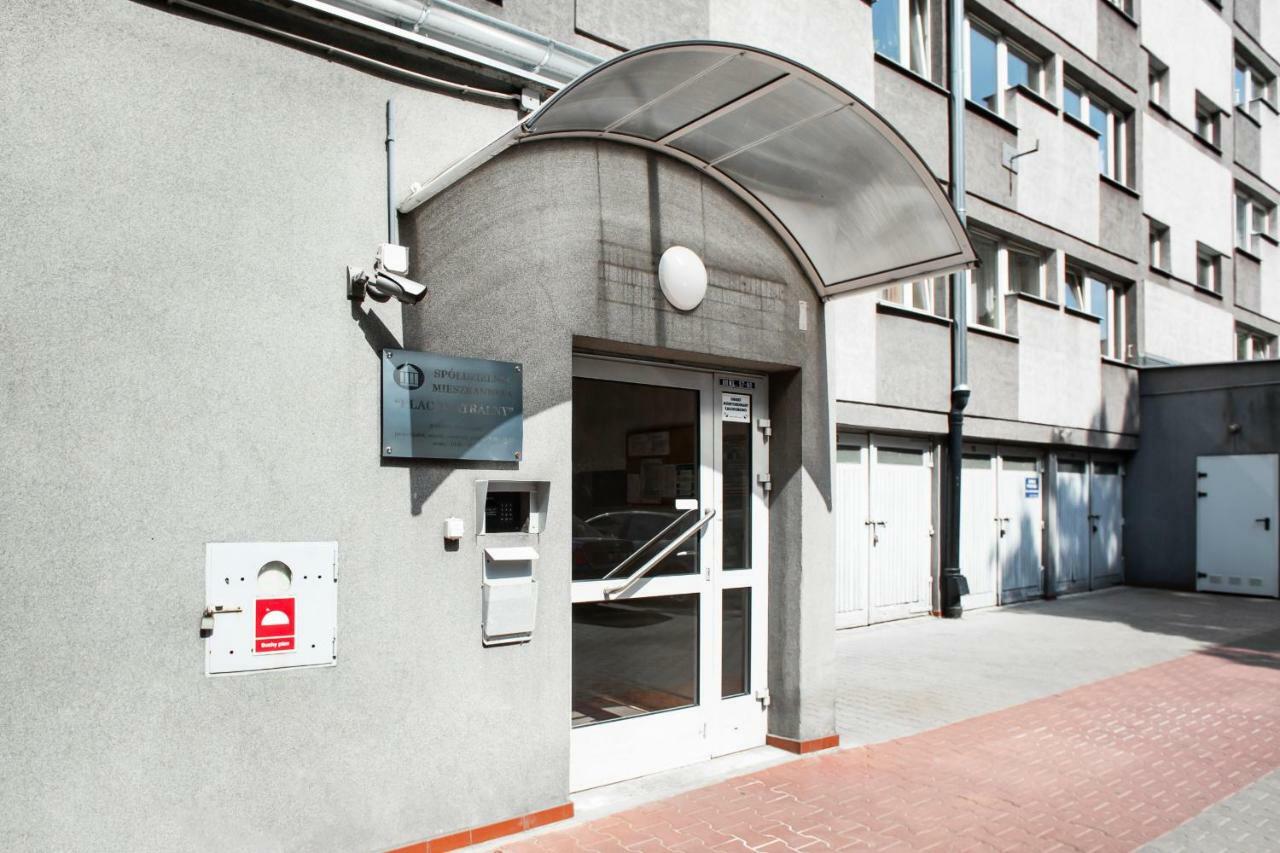 Apartments Warsaw Solidarnosci By Renters المظهر الخارجي الصورة